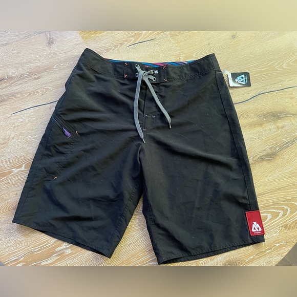 MATIX BLACK  BOARD SHORTS SIZE 33 - Picture 1 of 7